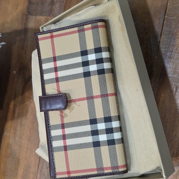 Burberry Tan Storage Bag - Picture 5 of 5